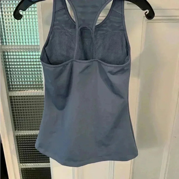 Athleta tank with built in bra & racer back removable pads size XS grey new - Picture 2 of 8